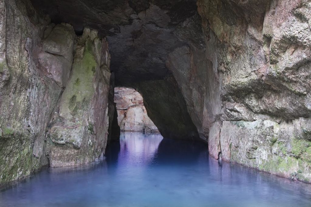 Um dos passeios mais bonitos da Chapada dos Guimarães leva à caverna Aroe Jari. (Divulgação / Foto: Férias Brasil)