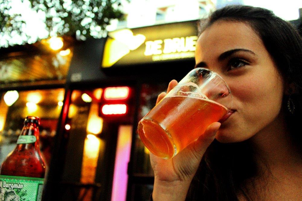 Nós experimentamos a cerveja Burgman IPA HOPE, sabor intenso e muito agradável (Foto: La Viagem)
