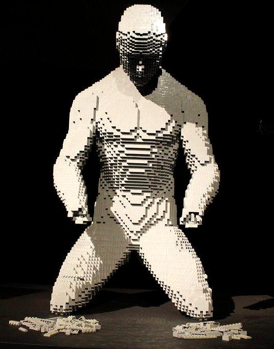 Escultura de Nathan Sawaya, na exposição A Arte de Criar com LEGO, no Parque Ibirapuera, em São Paulo. (Divulgação / La Viagem)