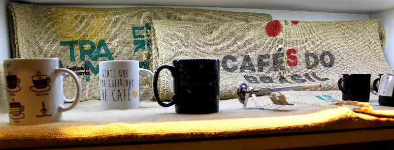 Algumas dos presentes que você pode adquirir na Loja da Bolsa de Café, na cidade de Santos, litoral de São Paulo (Foto: La Viagem)