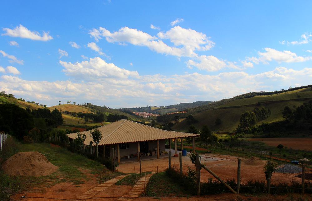 Paisagem da Serra da Mantiqueira apreciada próximo à Fazenda Maria da Fé, no Sul de Minas Gerais. (Foto: La Viagem)