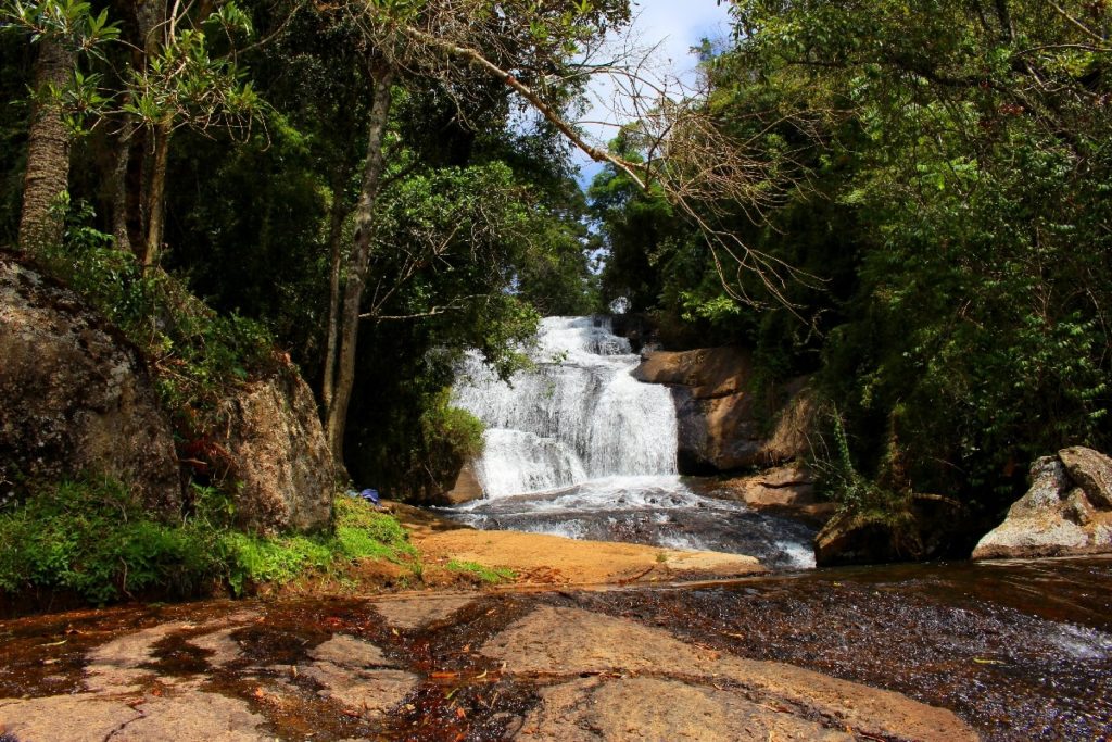 Cachoeira das 7 quedas na cidade de Gonçalves, no Sul de Minas Gerais. (Foto: La Viagem)