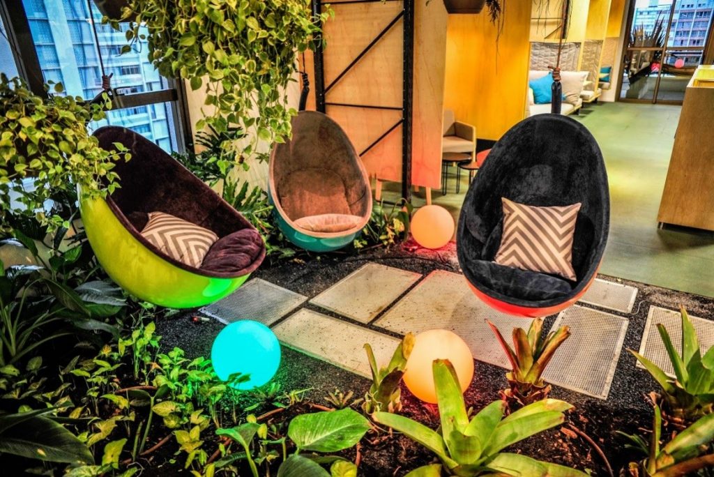 Espaço de coworking com estilo para aqueles que precisam de concentração e conforto. (Divulgação/Internet)