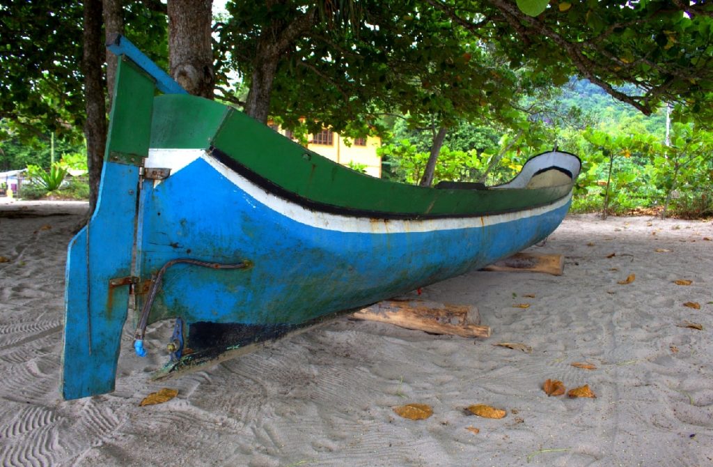 Situada dentro do Parque Estadual de Ilhabela, a Praia dos Castelhanos é um dos destinos paradisíacos mais procurados de Ilhabela (Foto: La Viagem)