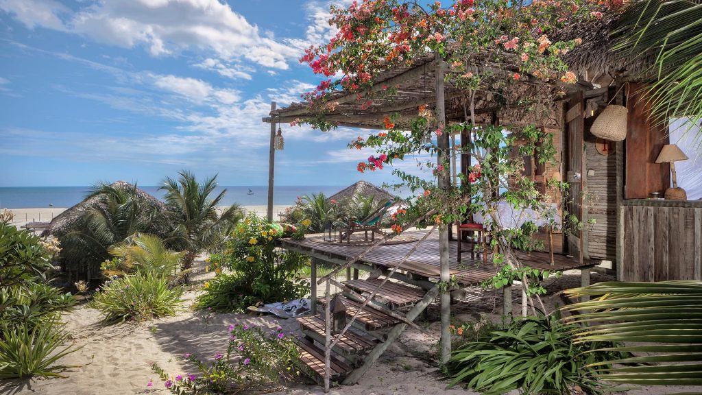 Rancho do Peixe, em Jericoacoara, Ceará. Galmping pé na areia para quem busca rusticidade e tranquilidade em uma das praias mais famosas do Brasil. (Divulgação/Publicidade)