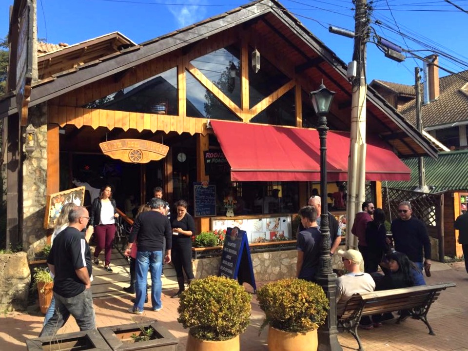 Fachada do Rancho da Picanha, localizado no romântico centro de Monte Verde, em Minas Gerais (Divulgação/Internet)