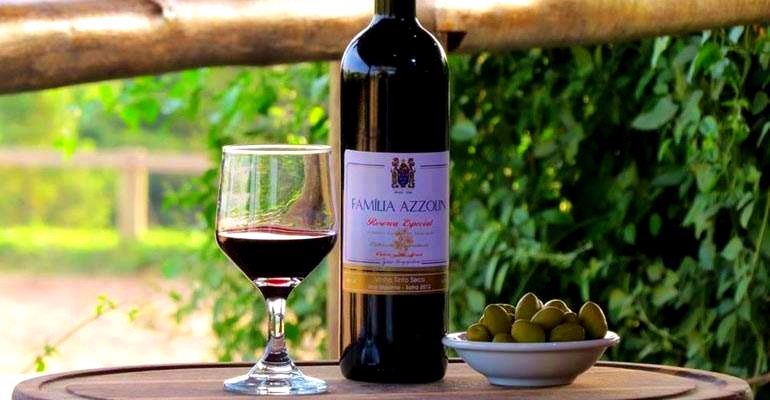 Vinhos artesanais produzidos pela Família Azzolin, em Vinhedo, São Paulo (Divulgação/Internet)