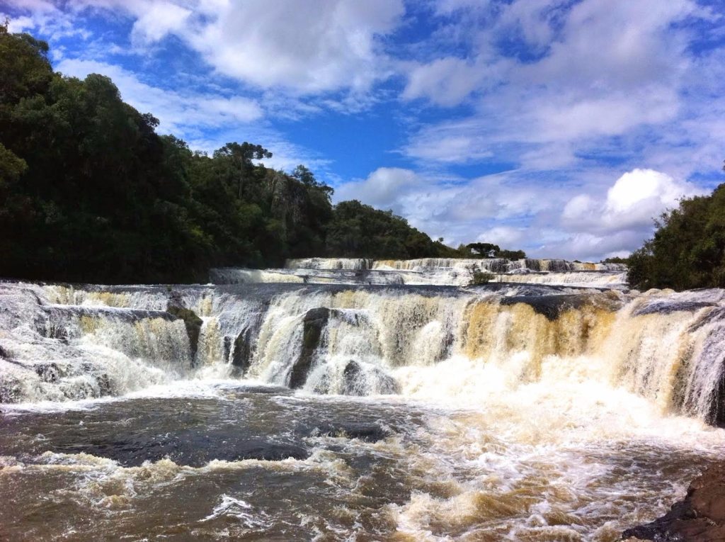 A Cachoeira dos Venâncios é uma parada incrível para quem viaja para Cambará do Sul. (Divulação/Internet)