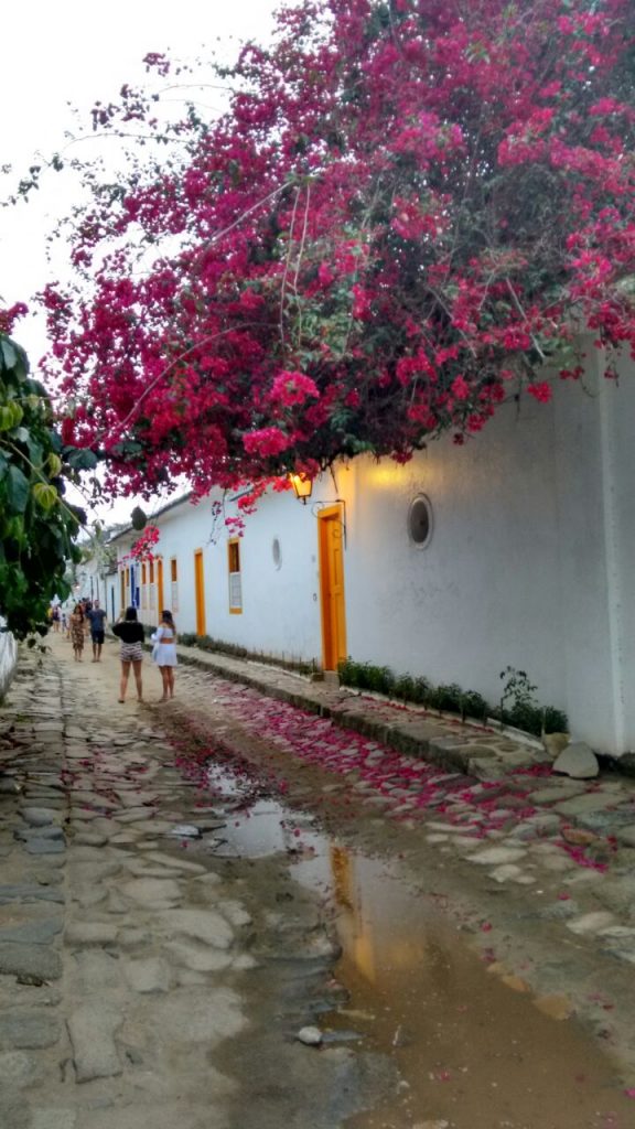 As charmosas e pitorescas ruas de Paraty, no estado do Rio de Janeiro. (Foto: Thiago Tucunduva)