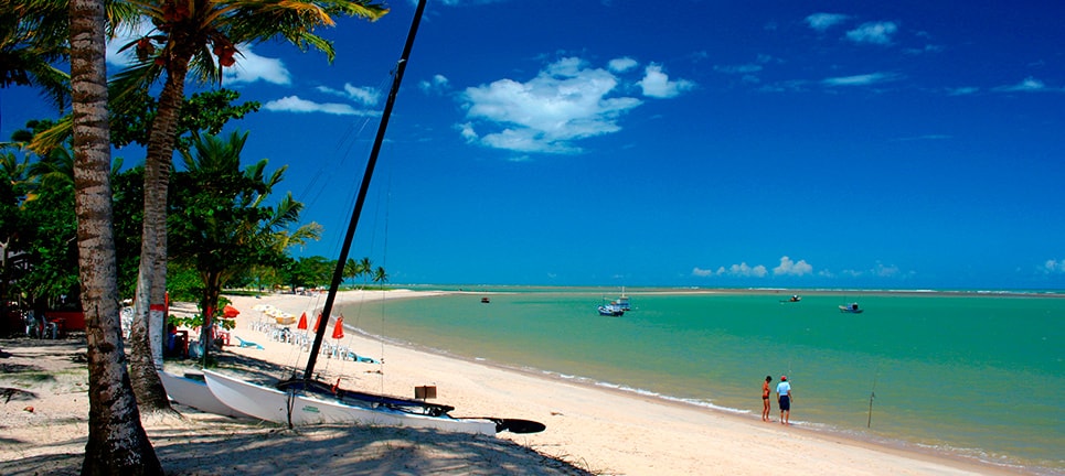 Santa Cruz Cabrália é a praia perfeita para relaxar na Bahia. (Divulgação: Internet)