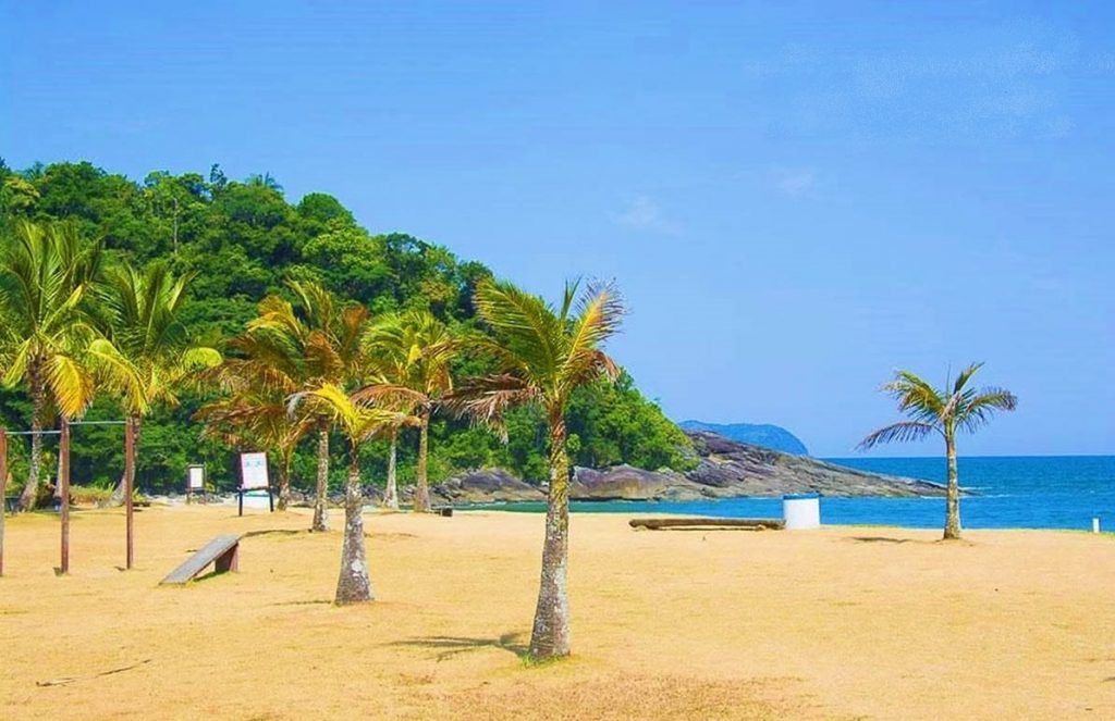 A Praia da Jureia é destinada para aqueles que gostam de estar 100% conectados com a natureza (Divulgação/Internet)